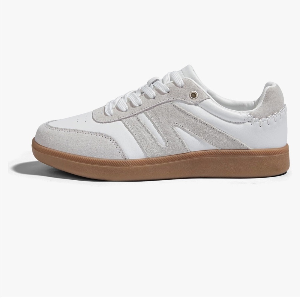 Amazon Sneakers
